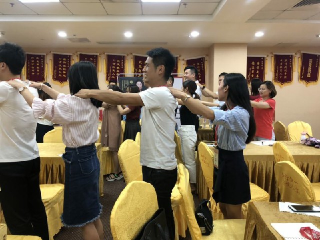商業(yè)口才與實戰(zhàn)訓(xùn)練